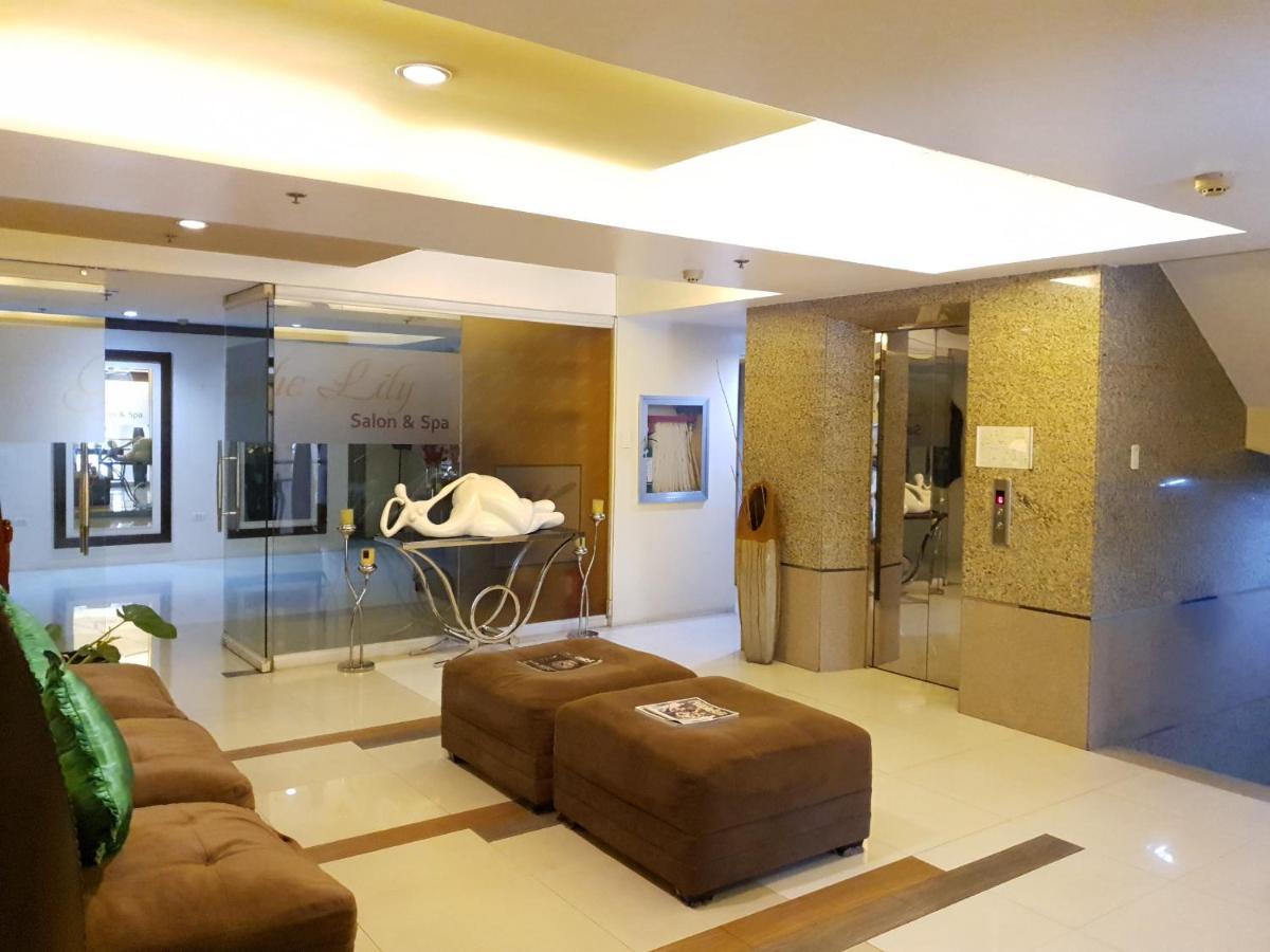 Festive Hotel Makati Paco Exterior photo