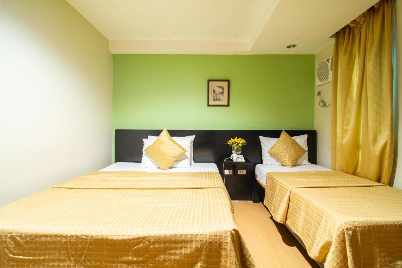 Festive Hotel Makati Paco Exterior photo